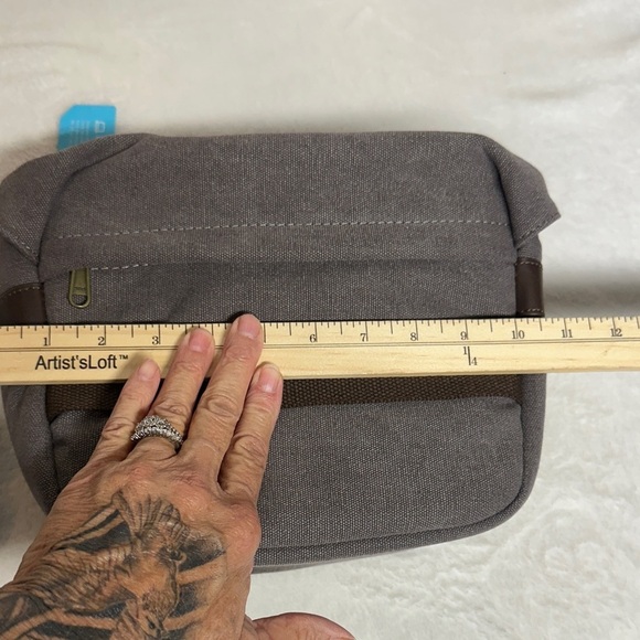 Bassmart Gray Messenger or accessories Bag - Picture 7 of 14